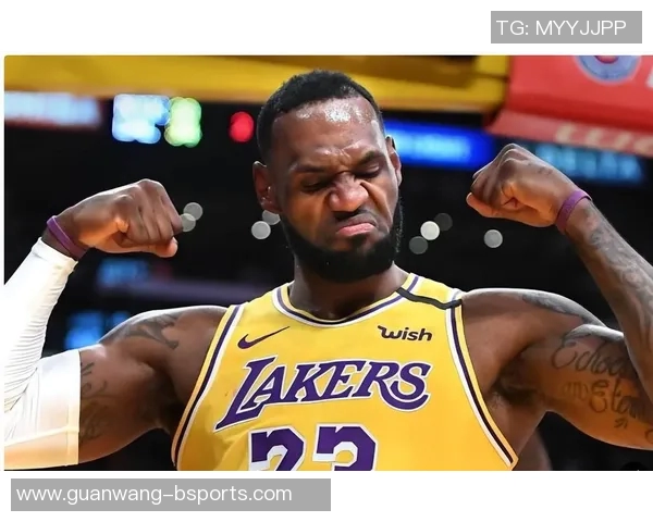 詹姆斯夫妇亲临现场支持洛杉矶道奇队精彩比赛未赴客场 詹姆斯夫妇亲临现场支持洛杉矶道奇队精彩比赛未赴客场